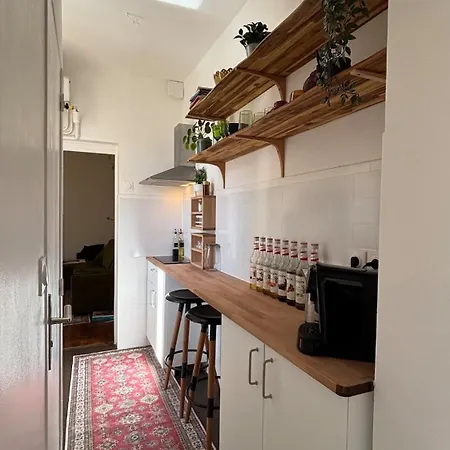 3-pièces Rénové, Paris Proche, 6 Pers *