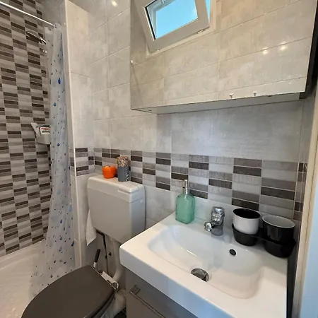 3-pièces Rénové, Paris Proche, 6 Pers * Asnières